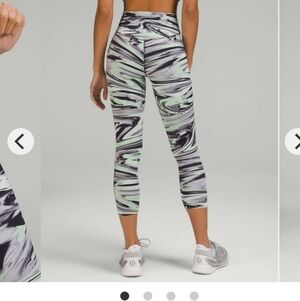 Lululemon  Base Pace Crop Leggings in Paint Glide Warp